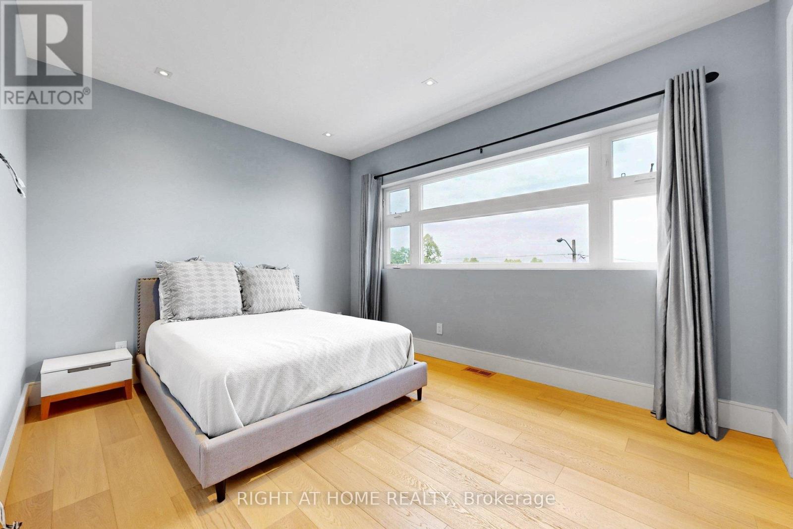 2931 LANSDOWNE AVENUE - 35