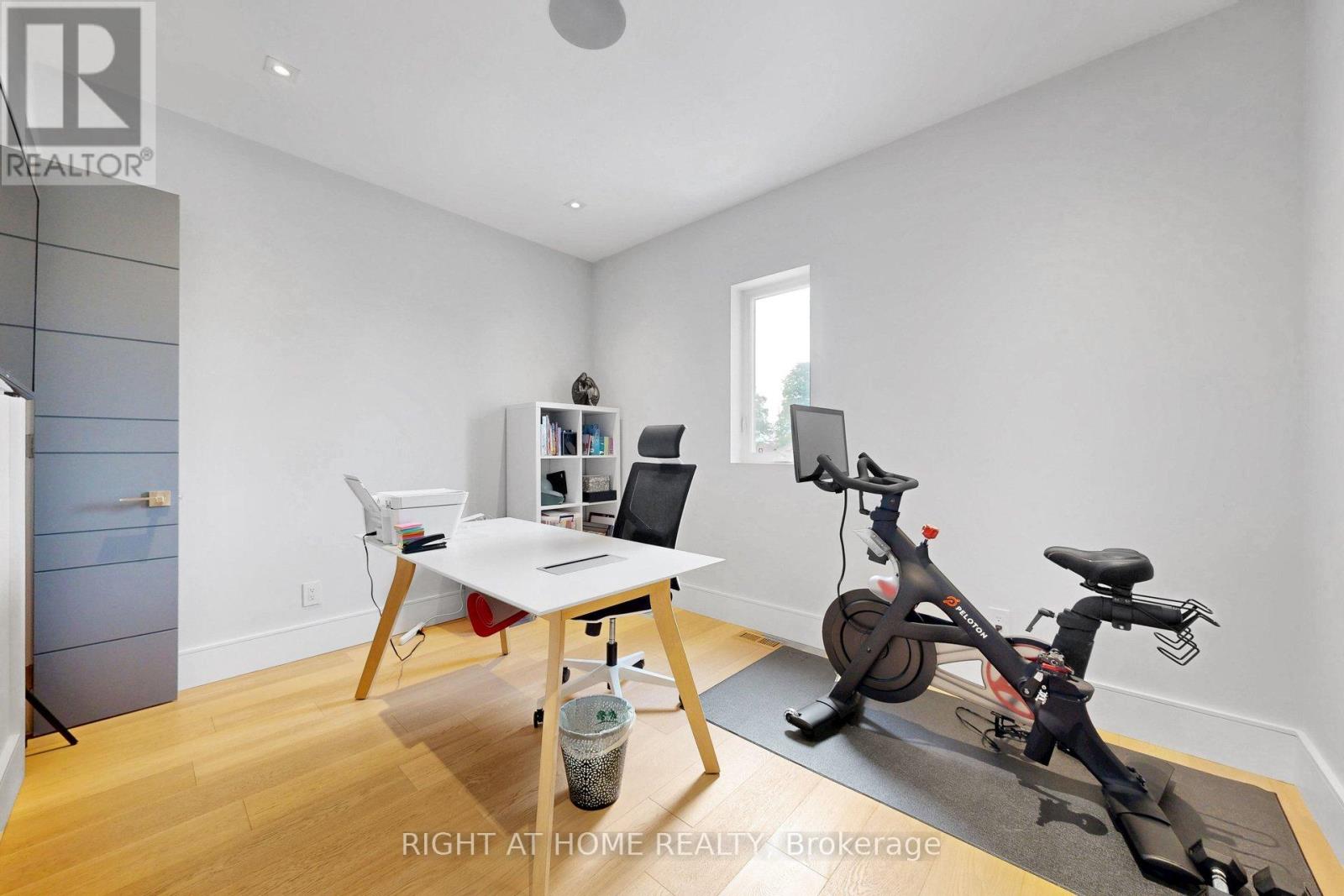 2931 LANSDOWNE AVENUE - 38