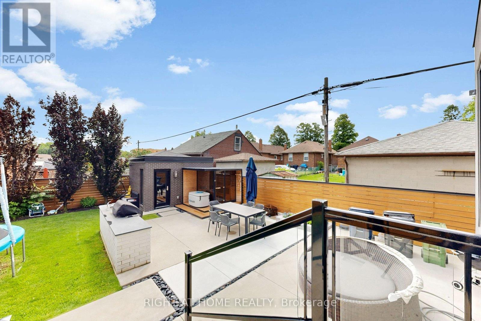 2931 LANSDOWNE AVENUE - 40