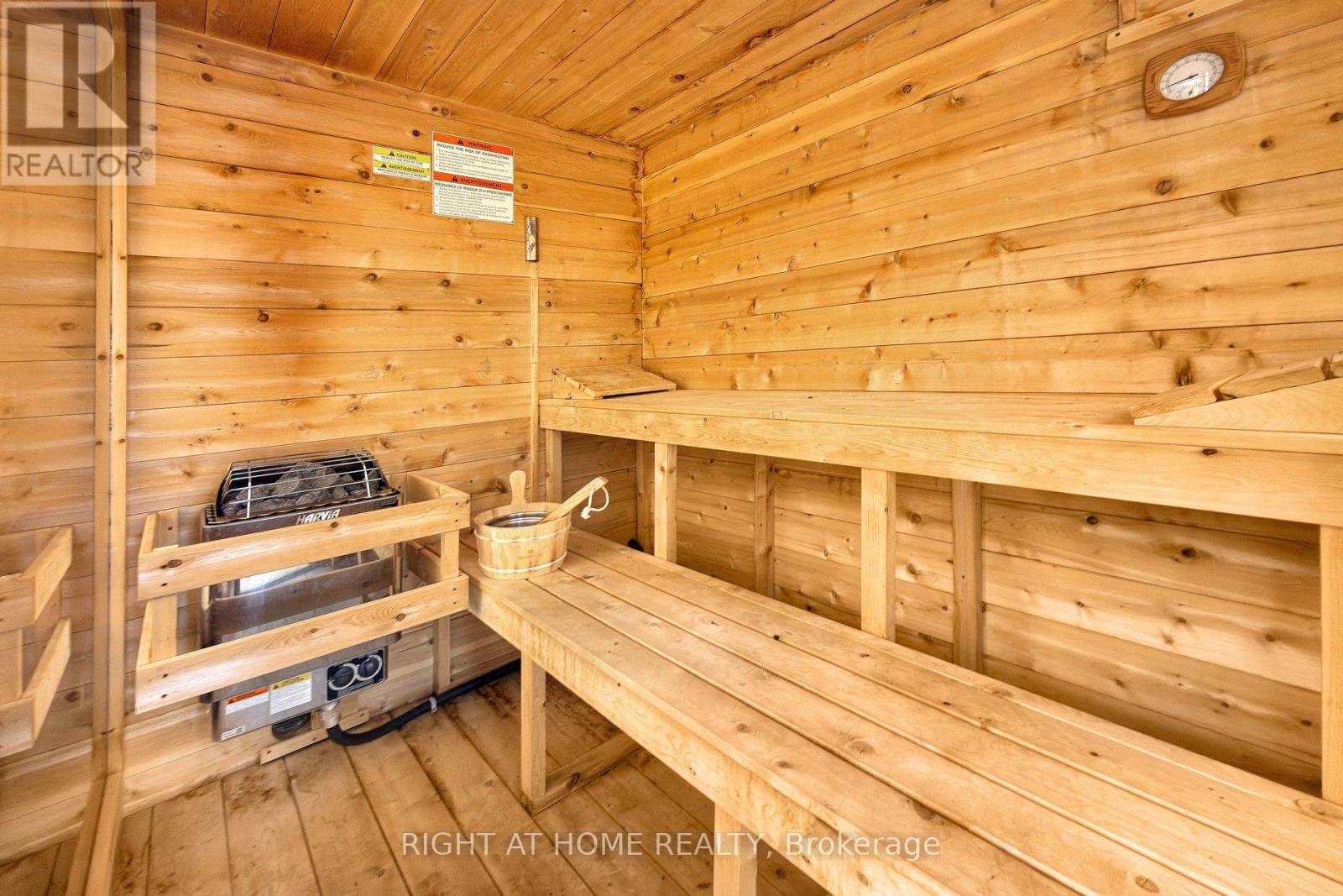 2931 LANSDOWNE AVENUE - 46