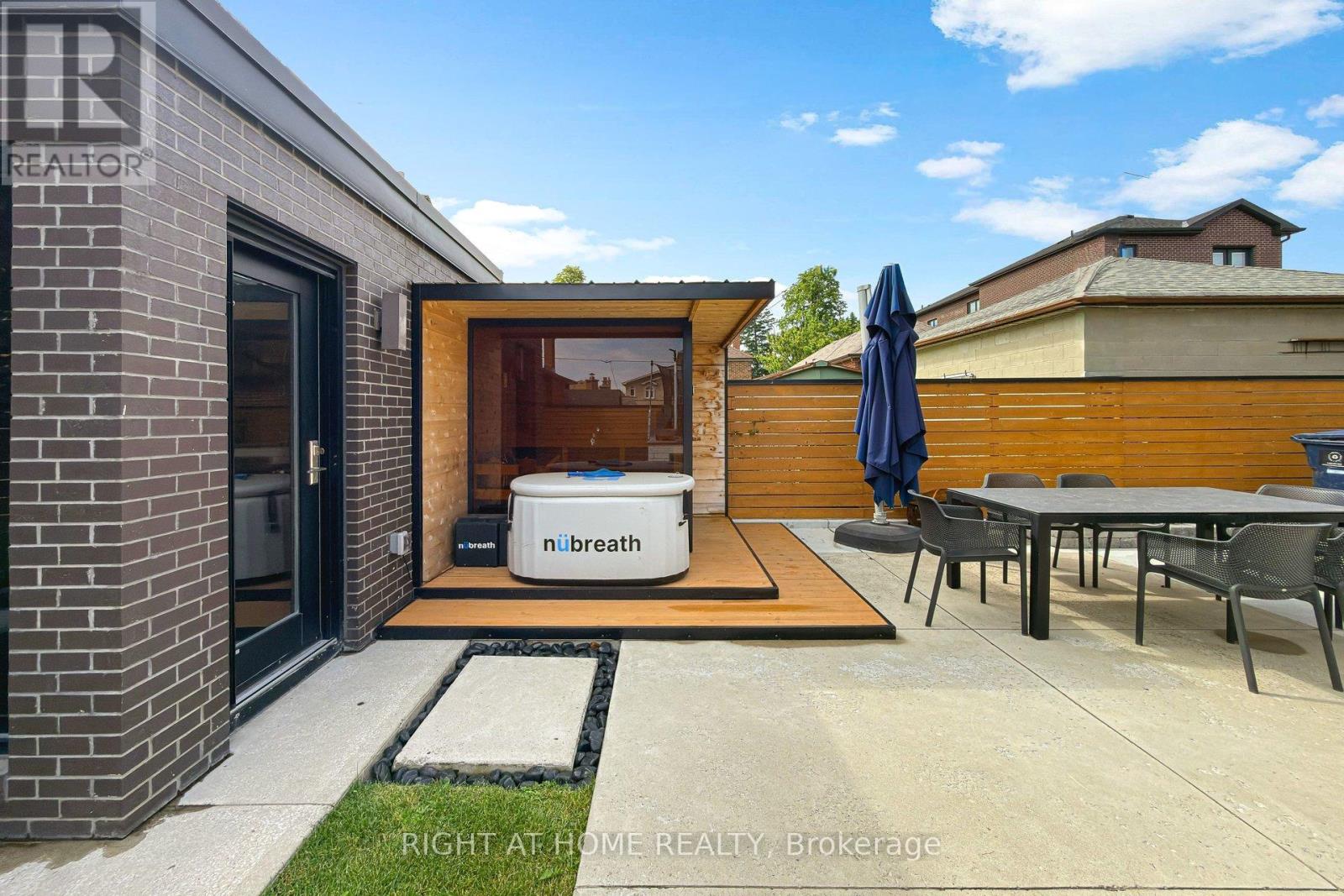 2931 LANSDOWNE AVENUE - 48