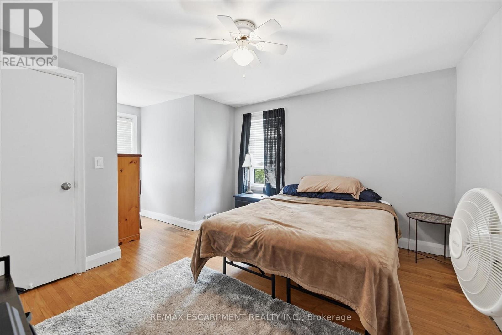 938 CLOVERLEAF DRIVE - 22