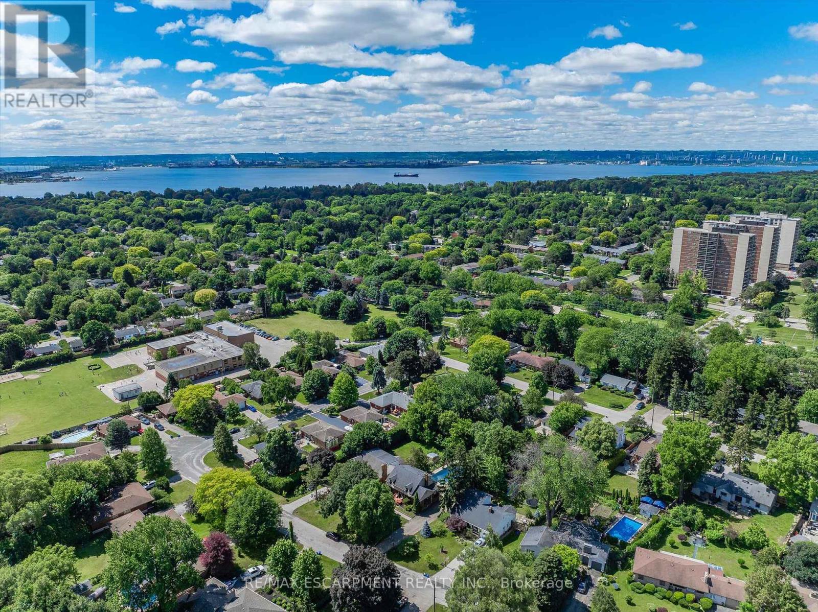 938 CLOVERLEAF DRIVE - 31