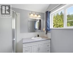 1266 Reed Road, Gibsons, BC V0N1V7 Photo 16
