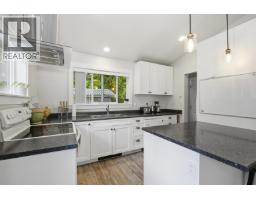 1266 Reed Road, Gibsons, BC V0N1V7 Photo 25