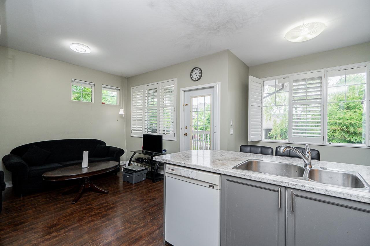 1 14877 58 AVENUE, Surrey