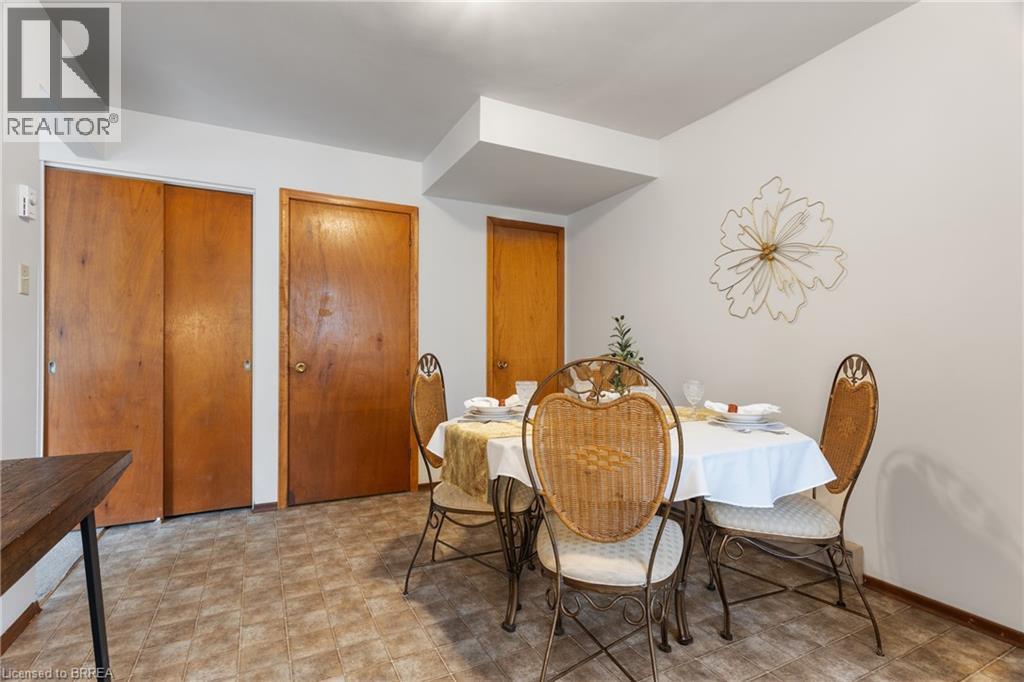 #12B 18 OAKHILL Drive - 11
