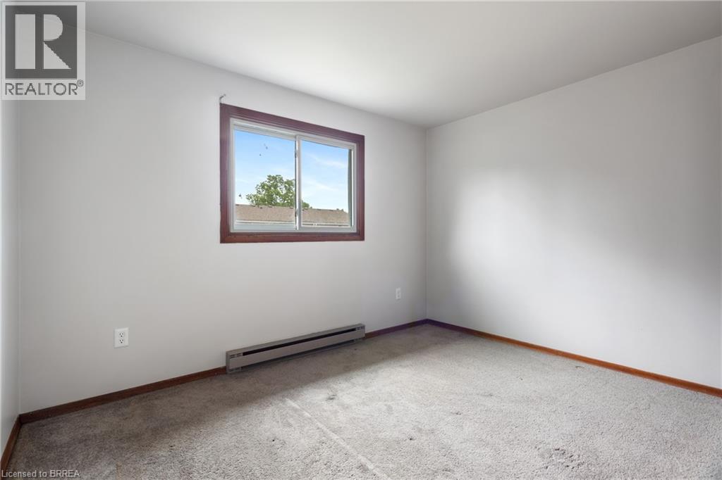 #12B 18 OAKHILL Drive - 19
