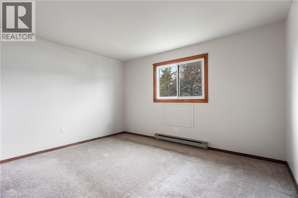 #12B 18 OAKHILL Drive - 23