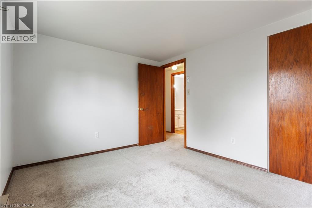 #12B 18 OAKHILL Drive - 24
