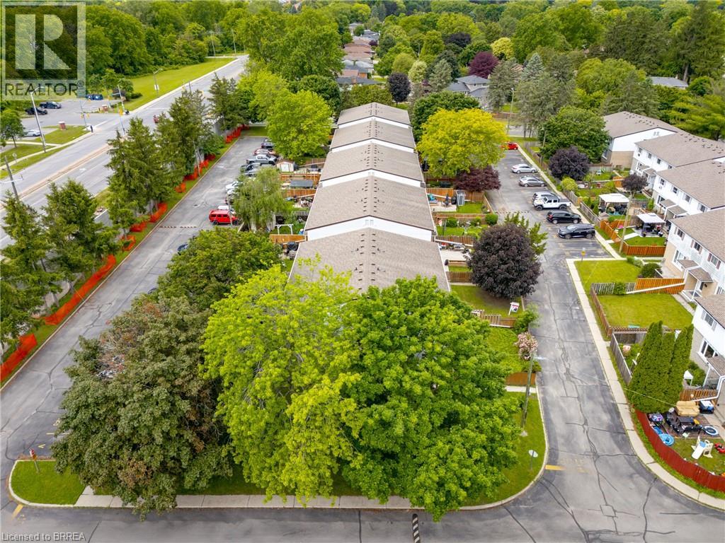 #12B 18 OAKHILL Drive - 32