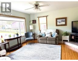 6131 Drinkwater Rd, Port Alberni, BC V9Y8W6 Photo 15