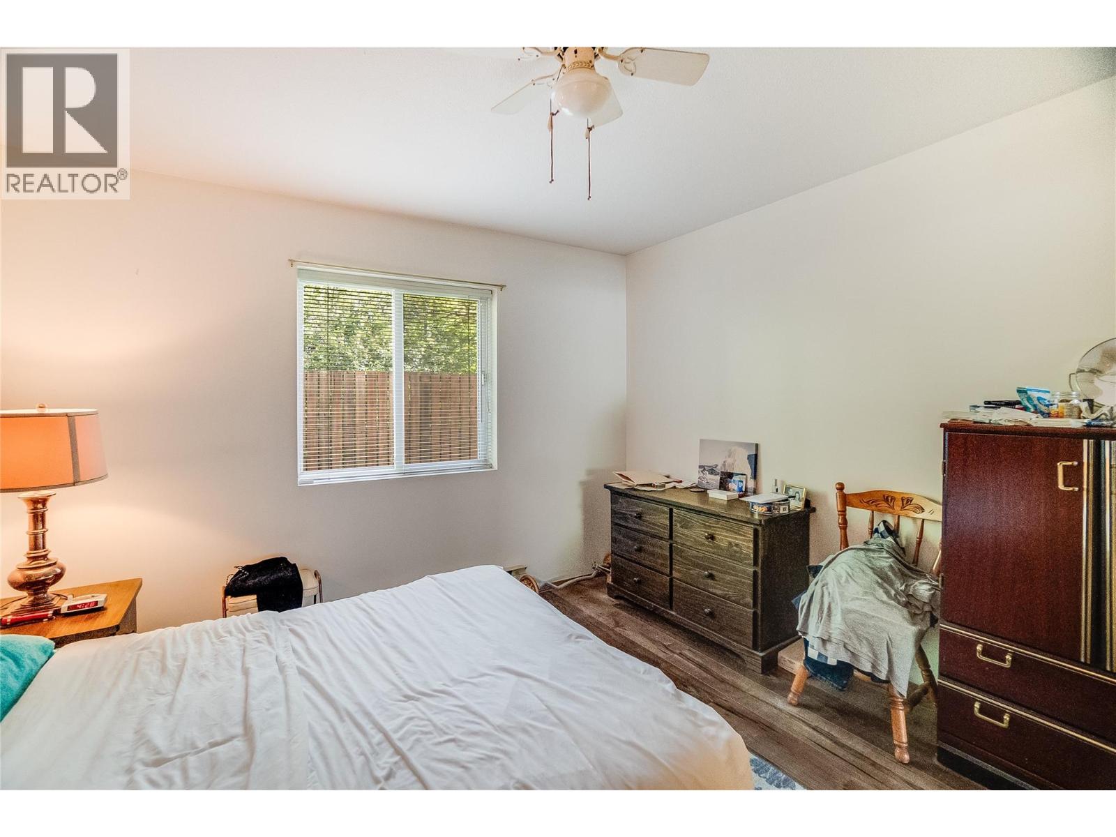 663 COLUMBIA Avenue - 22