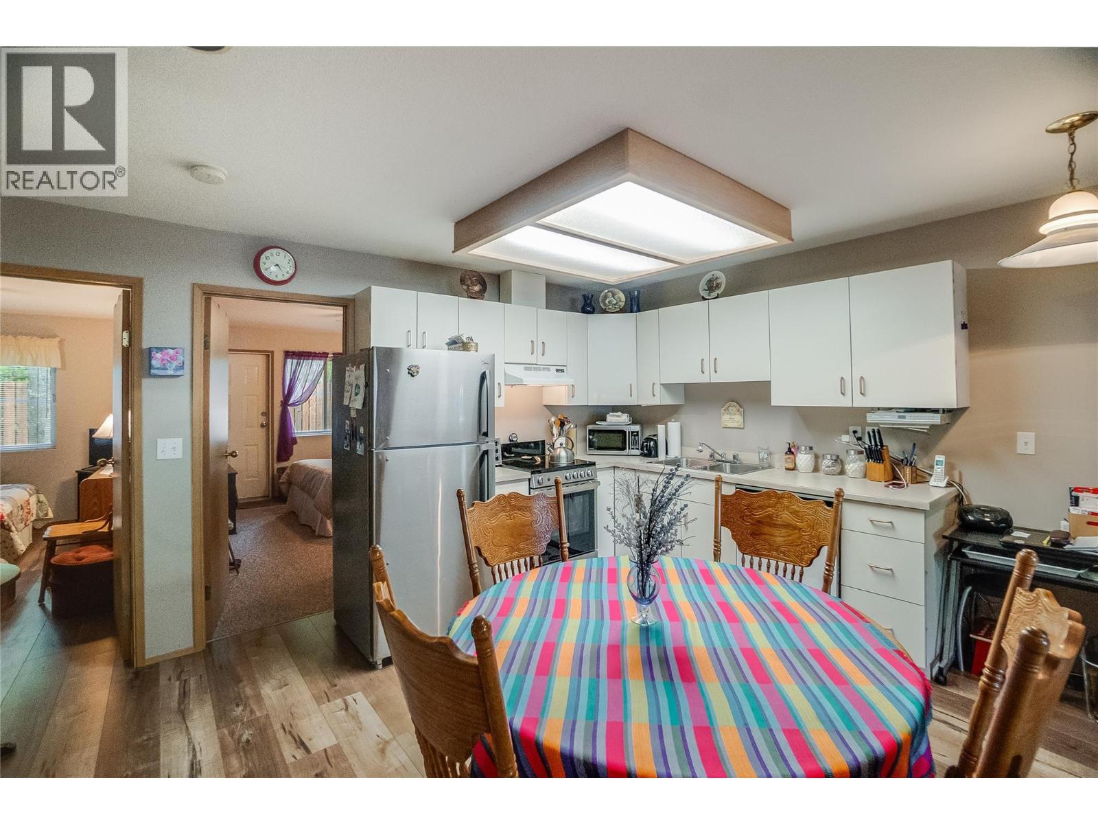 663 COLUMBIA Avenue - 33