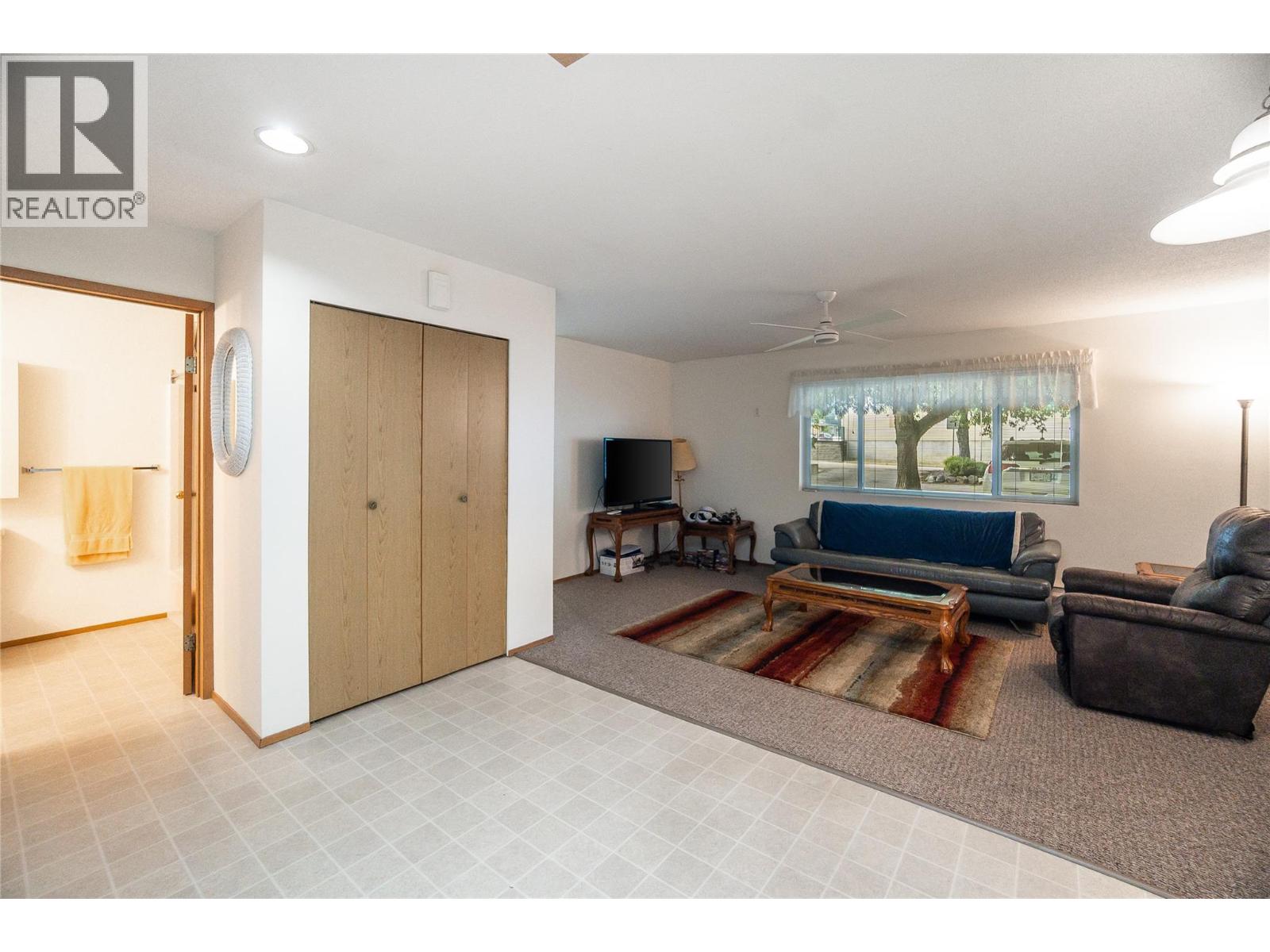 663 COLUMBIA Avenue - 46