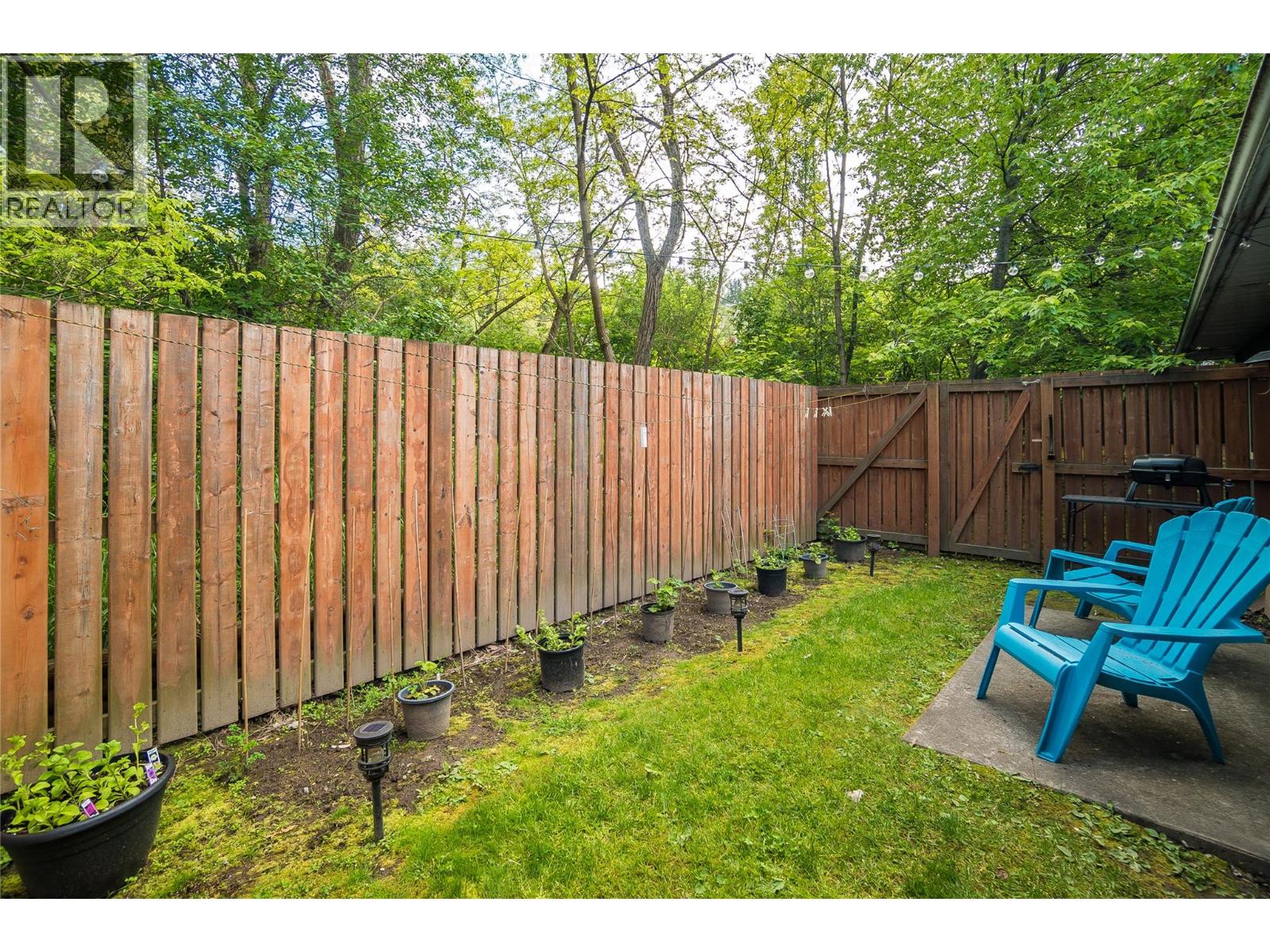 663 COLUMBIA Avenue - 64