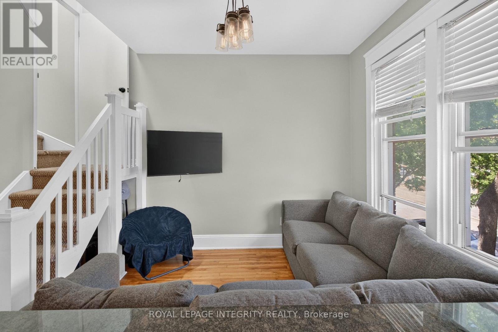 4 Bed, 3 Bath Multi-Family for Sale in Ottawa – 60 CLAREY AVENUE, Ottawa – MLS# X13485034 - Image 22