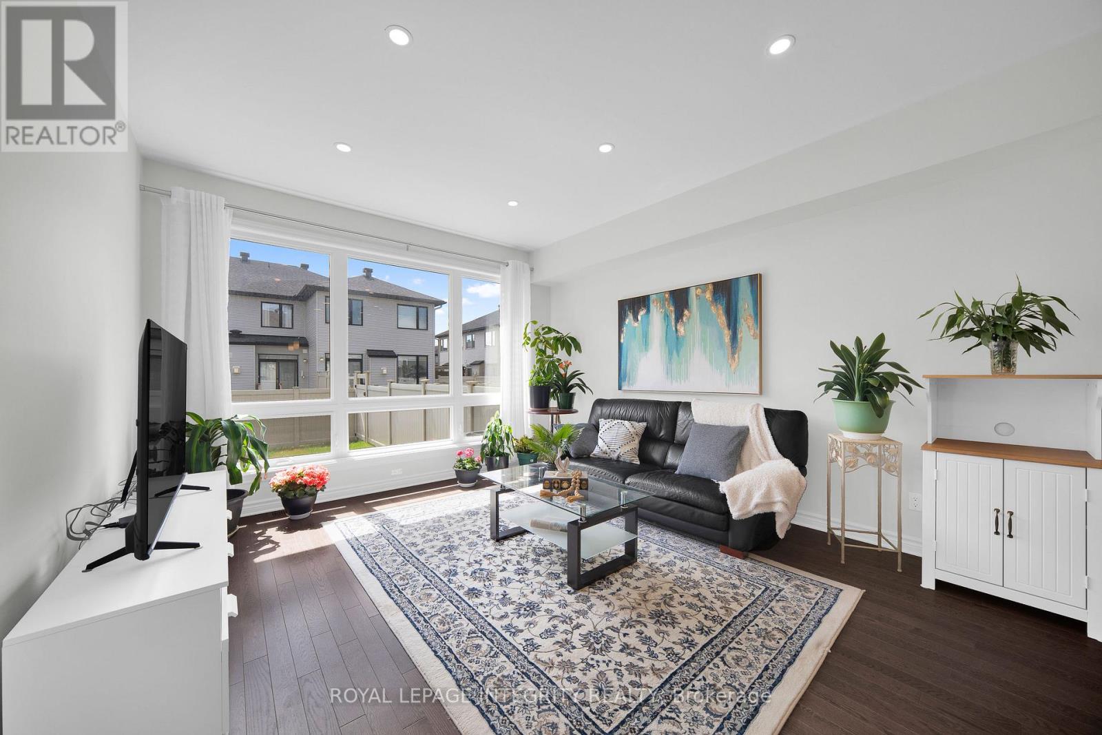 353 CORNICE STREET - 13