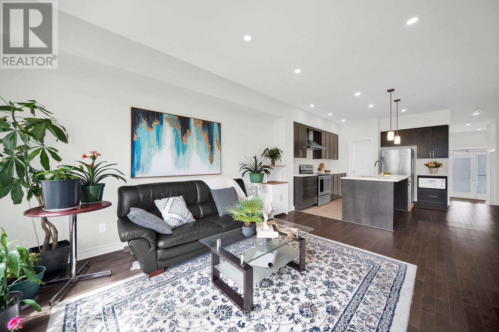 353 CORNICE STREET - 15