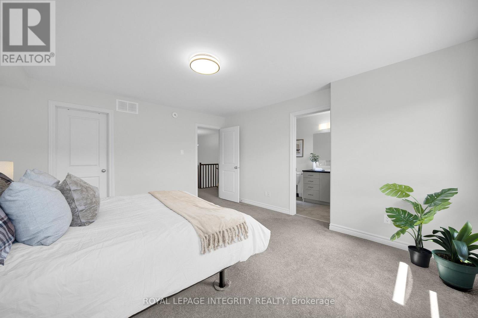 353 CORNICE STREET - 21