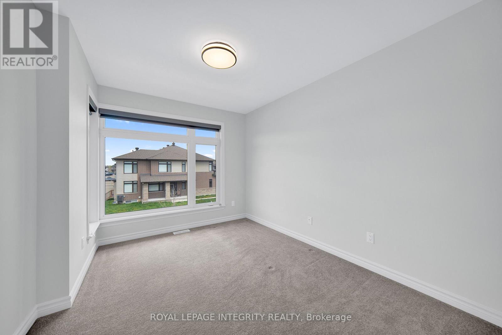 353 CORNICE STREET - 23