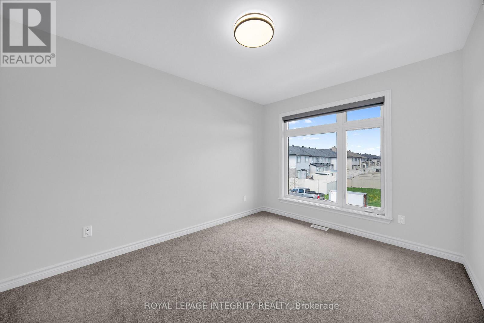 353 CORNICE STREET - 25