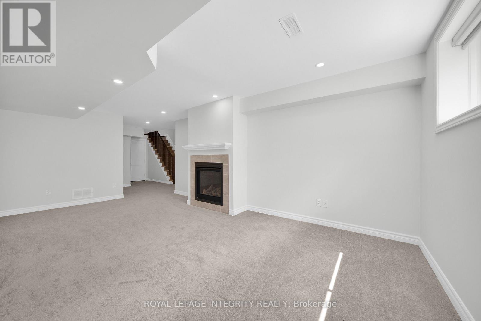 353 CORNICE STREET - 31