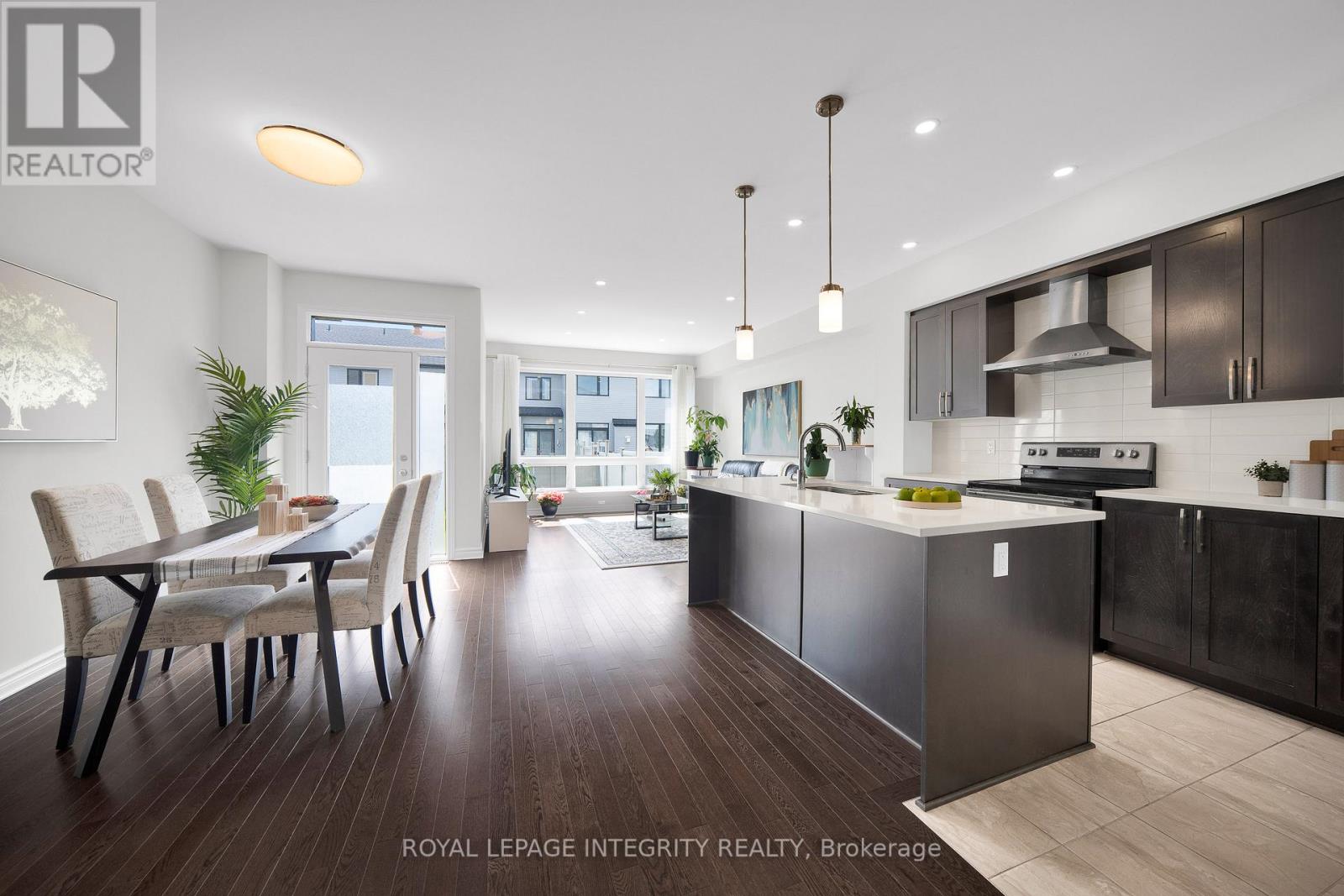 353 CORNICE STREET - 4