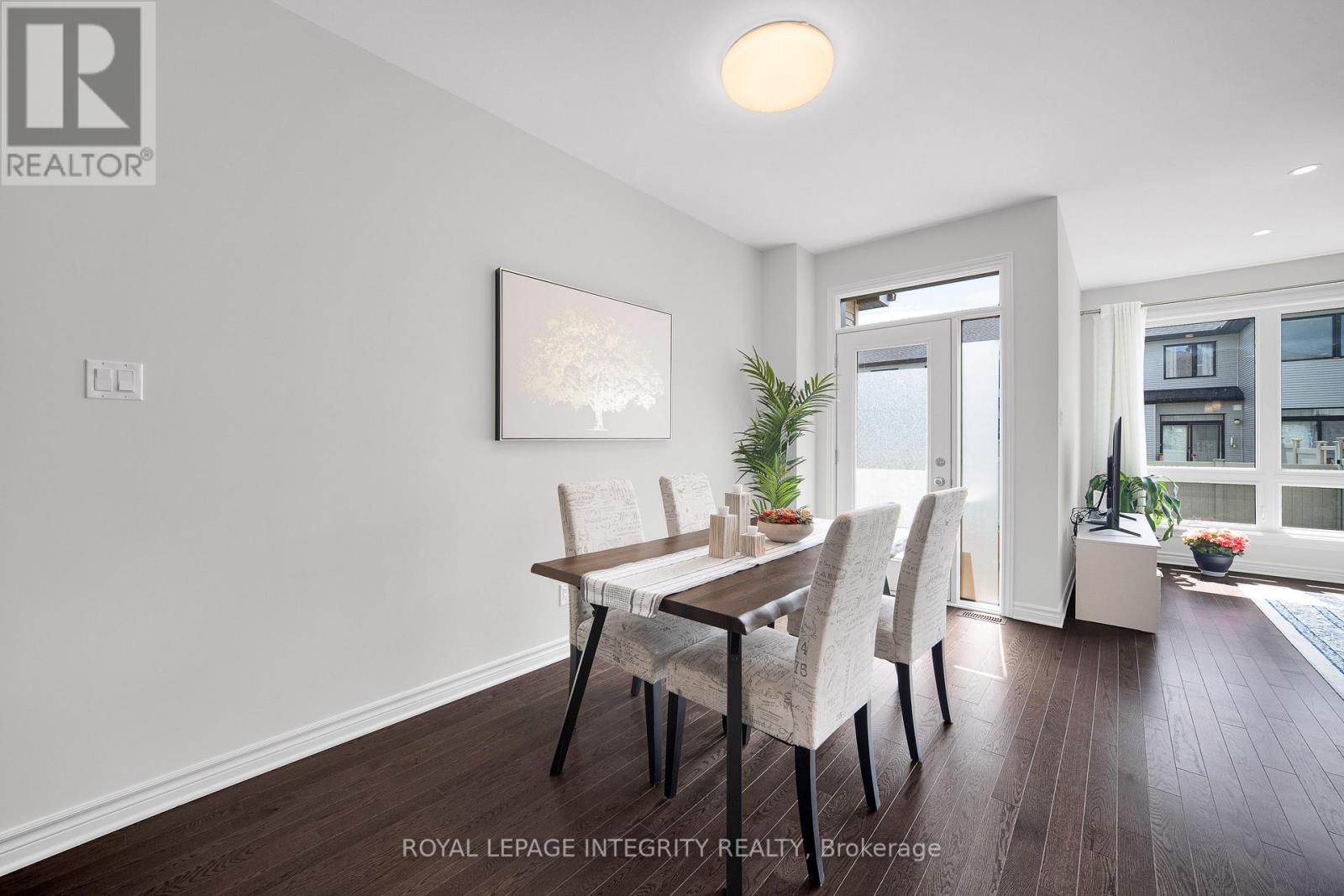 353 CORNICE STREET - 5