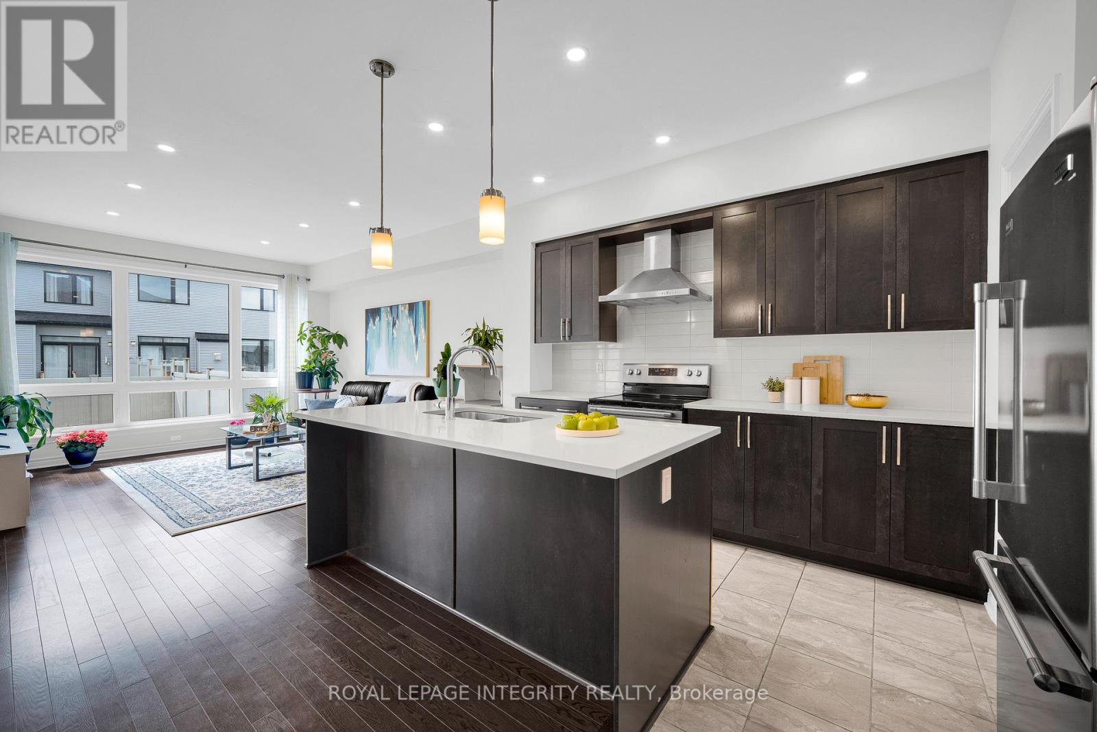 353 CORNICE STREET - 9