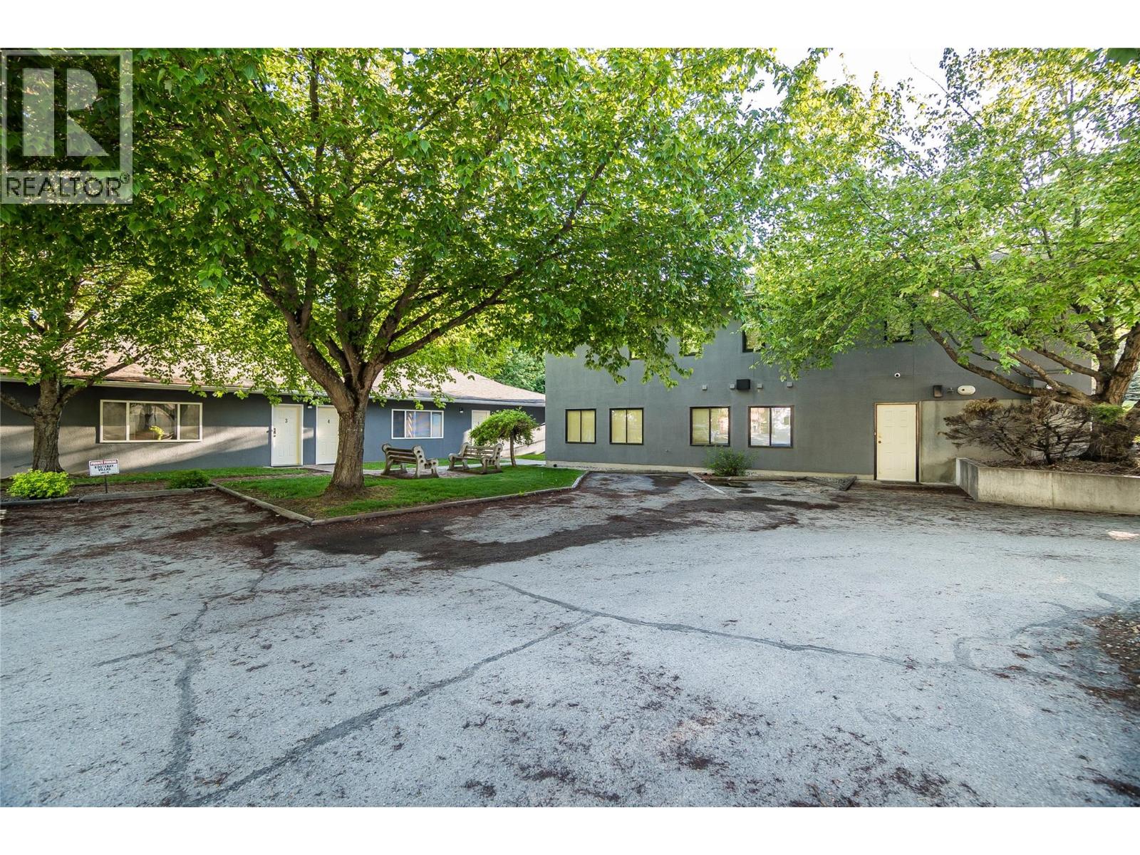 663 COLUMBIA Avenue - 10