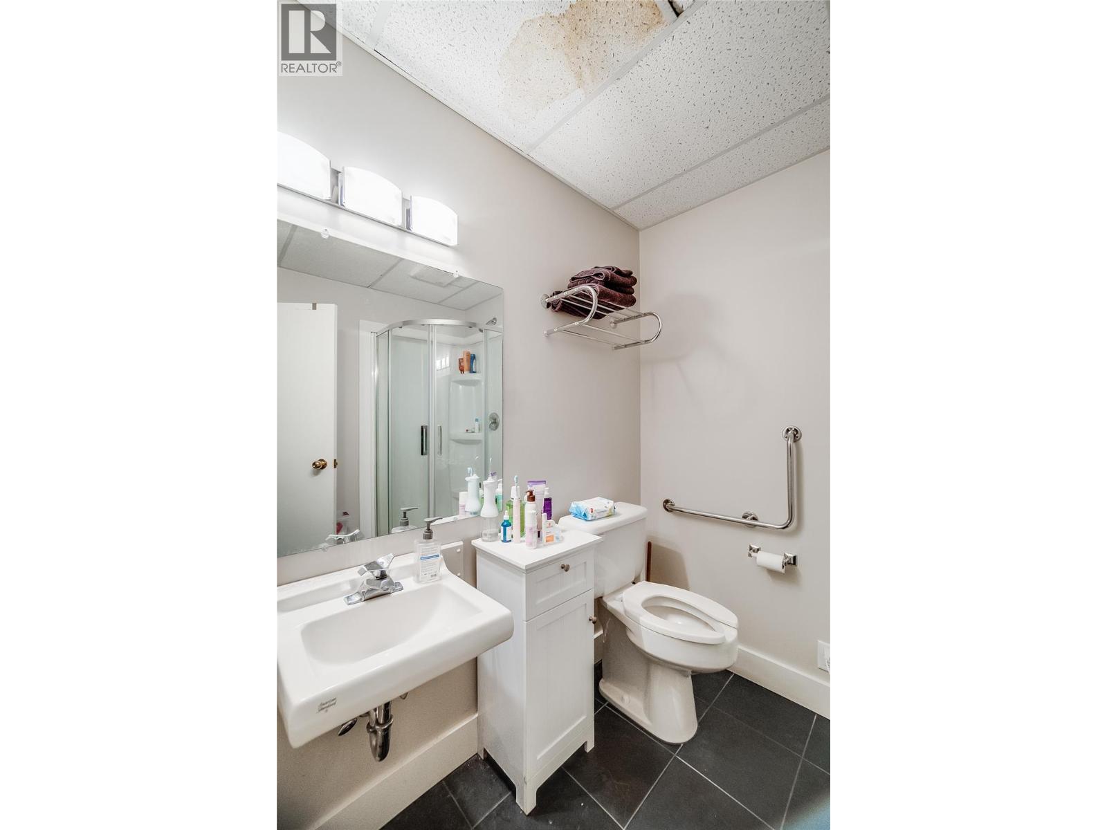 663 COLUMBIA Avenue - 91