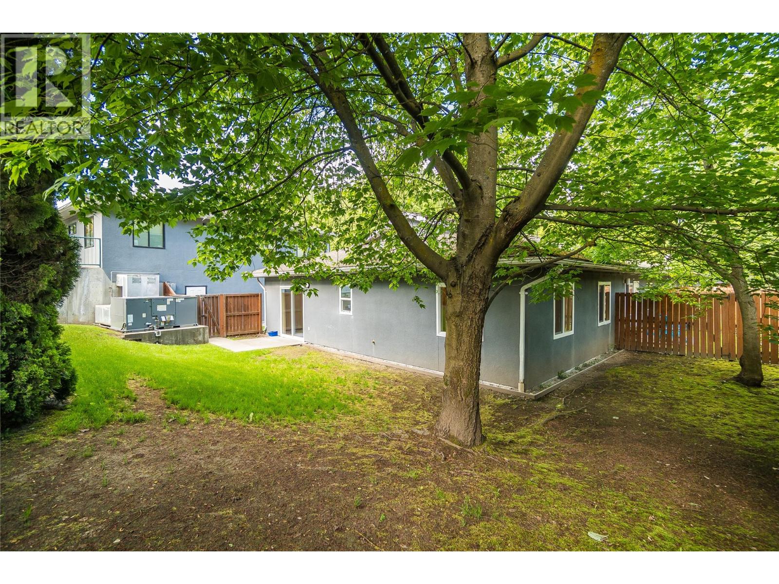 663 COLUMBIA Avenue - 80