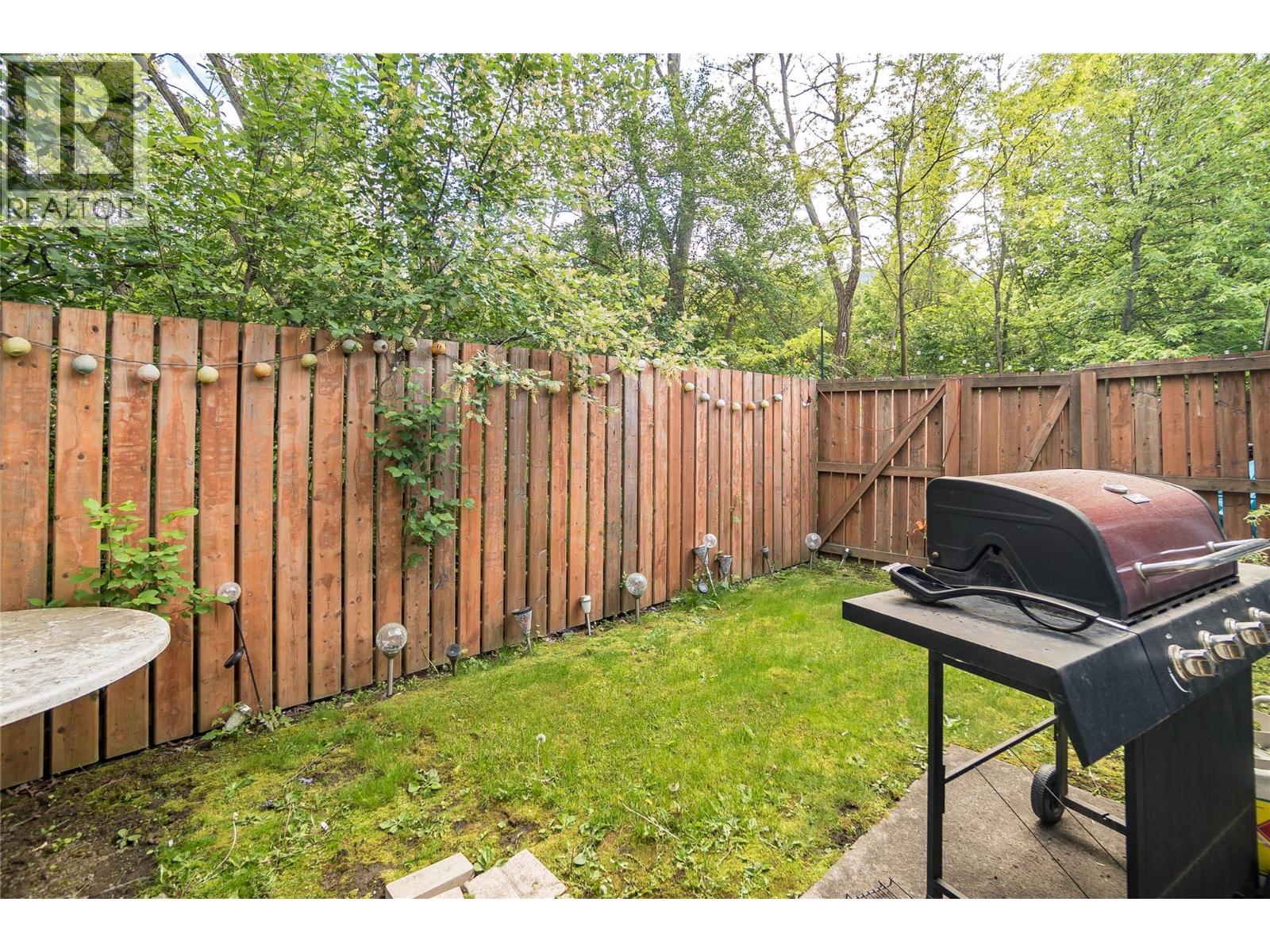 663 COLUMBIA Avenue - 41
