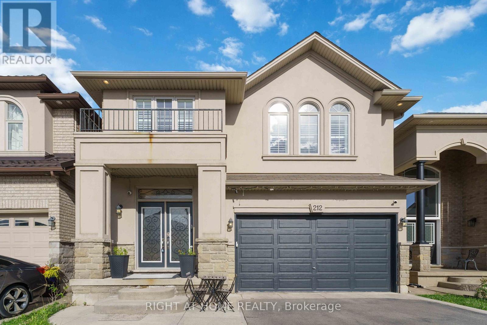 Photo of 212 Chartwell Circle