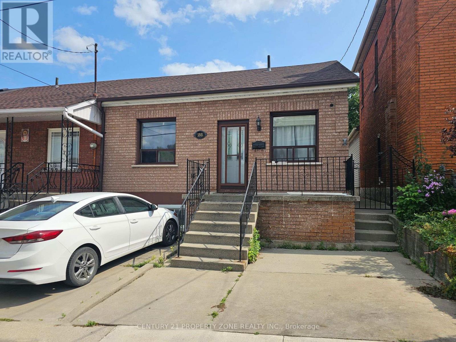 188 HESS STREET N - 1
