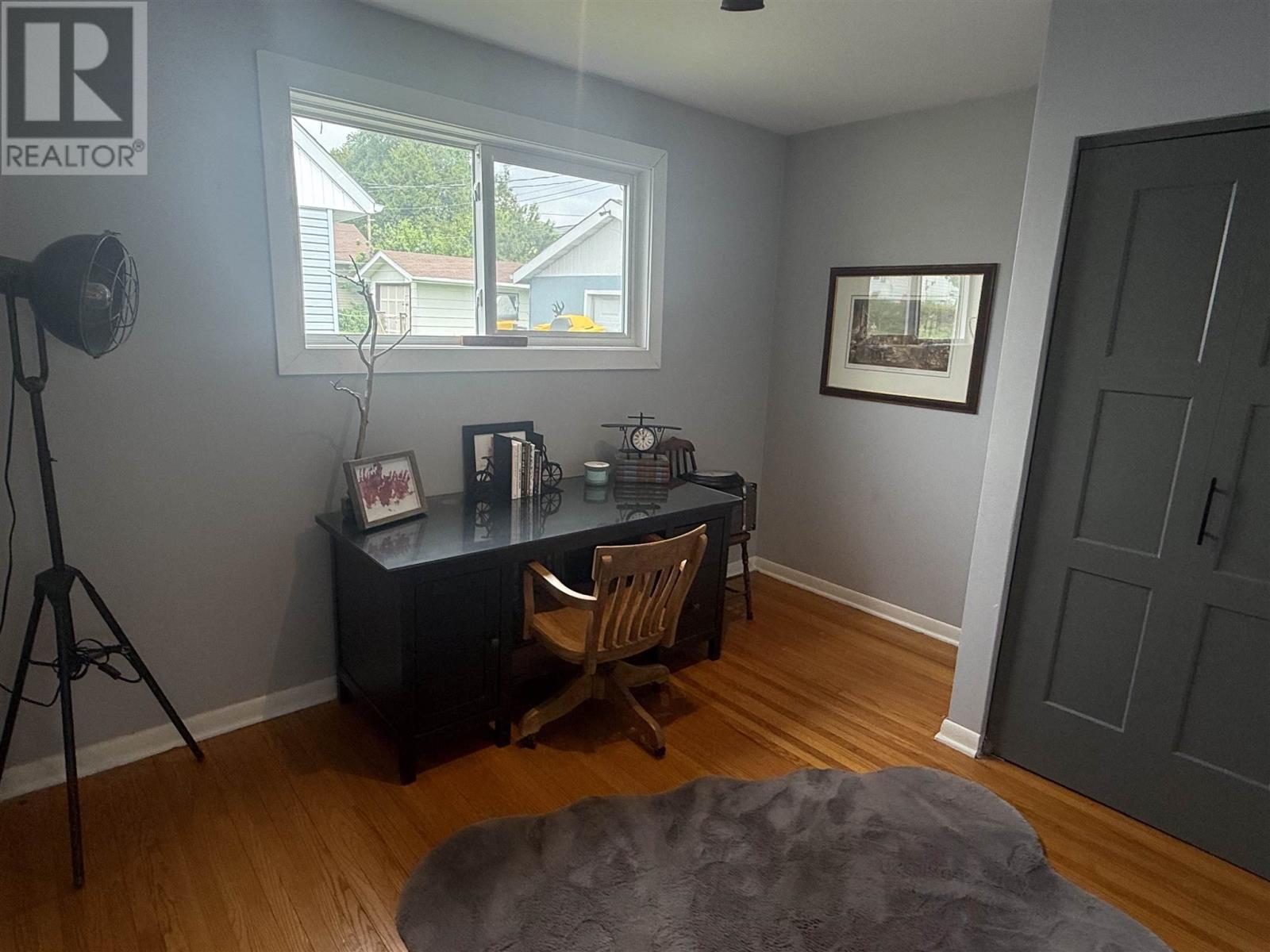 63 ROMAN AVE - 22