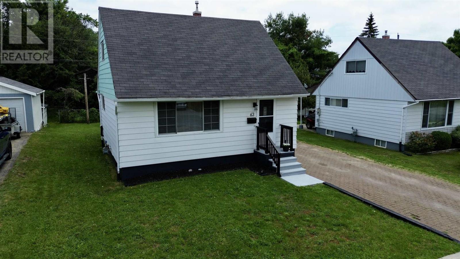 63 ROMAN AVE - 4