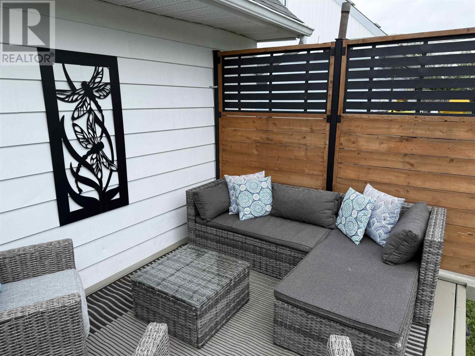 63 ROMAN AVE - 39