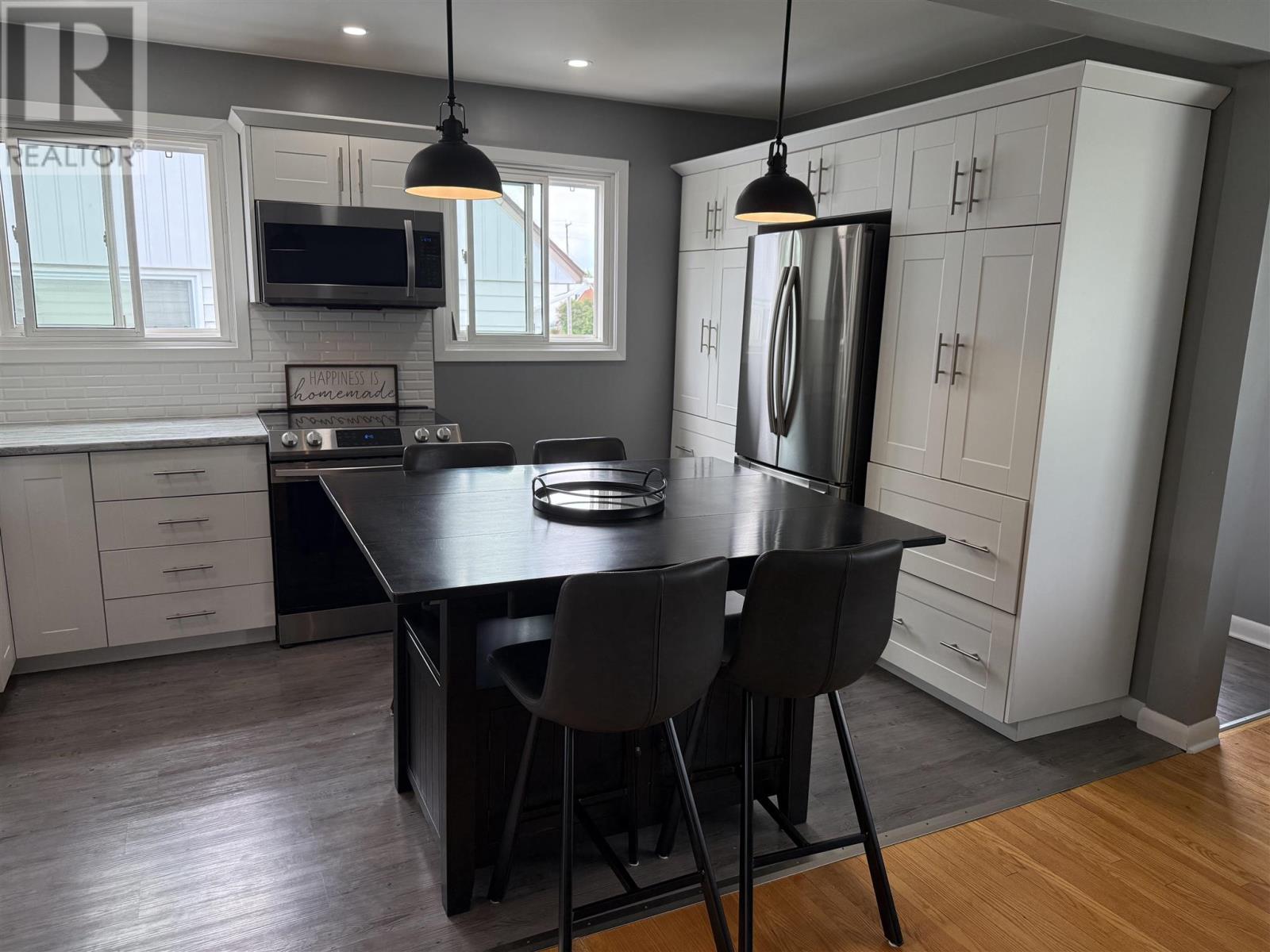 63 ROMAN AVE - 9