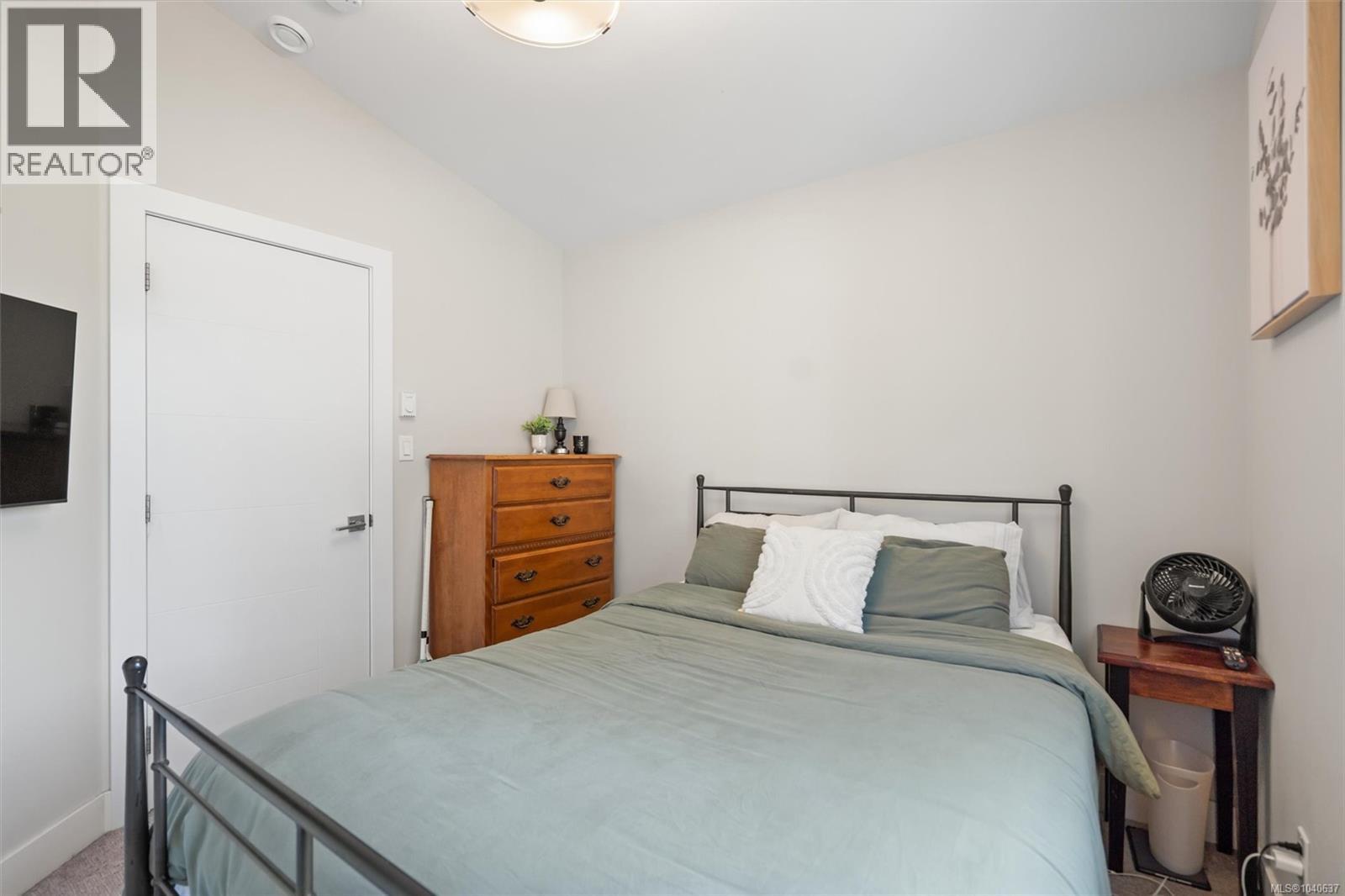607 Selwyn Close - 21
