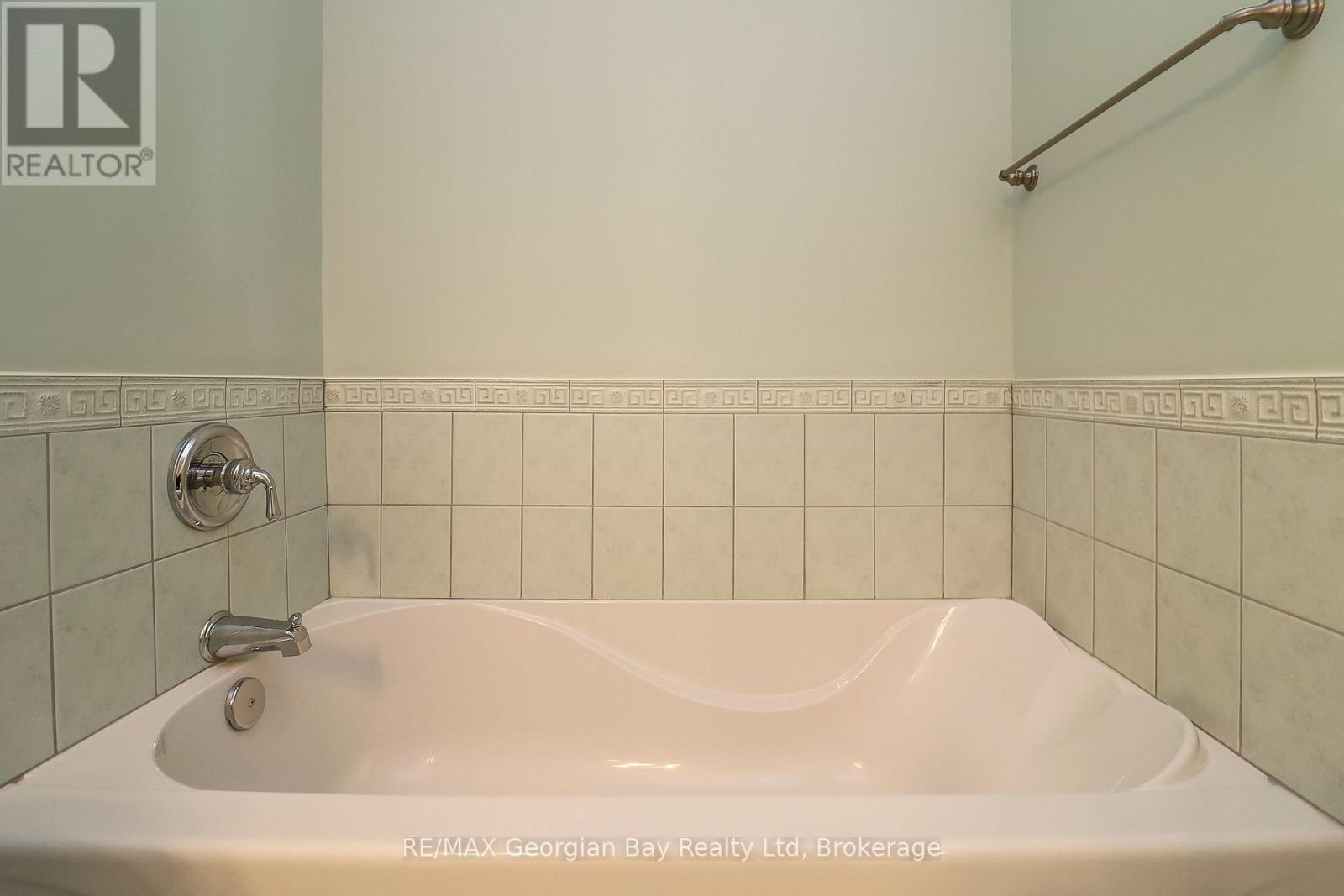 210 WYCLIFFE COVE - Image 32