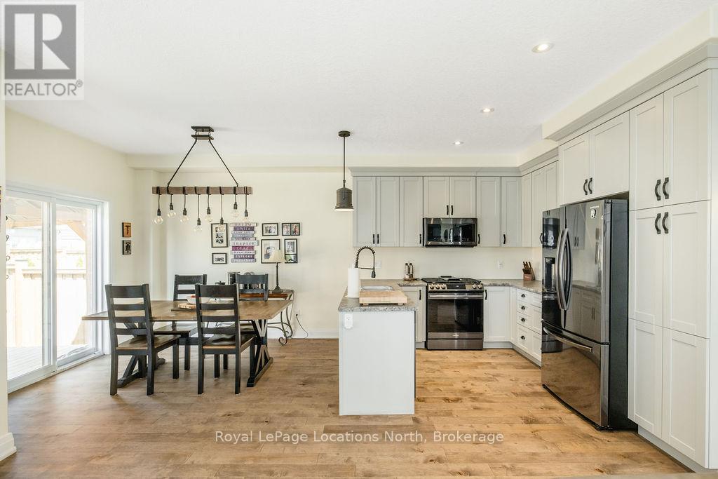 18 BASSETT STREET - Image 12
