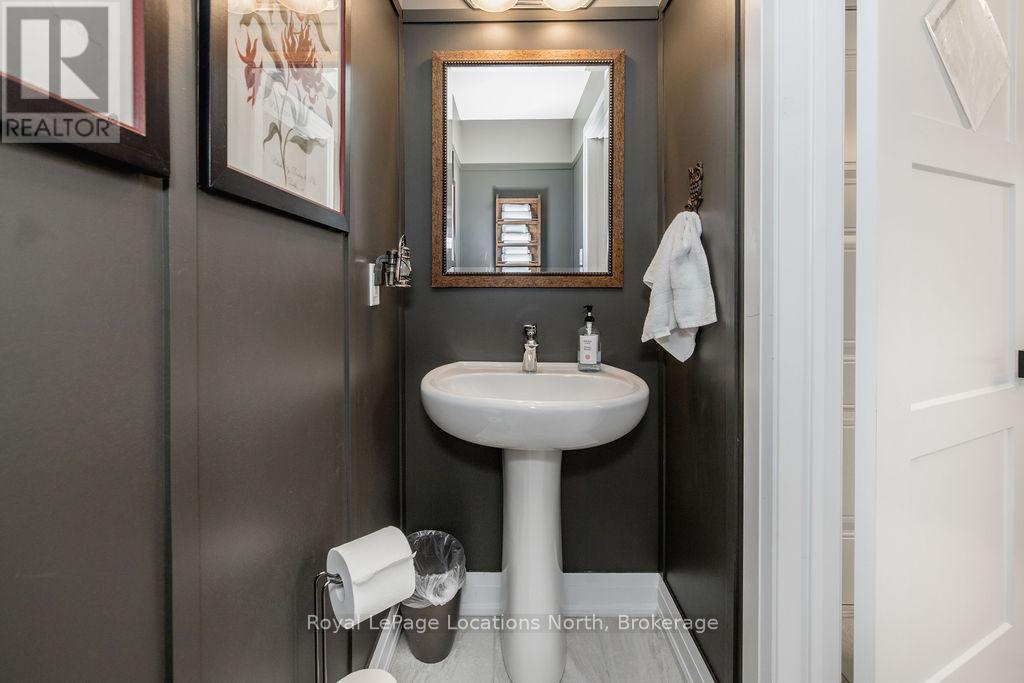 18 BASSETT STREET - Image 8
