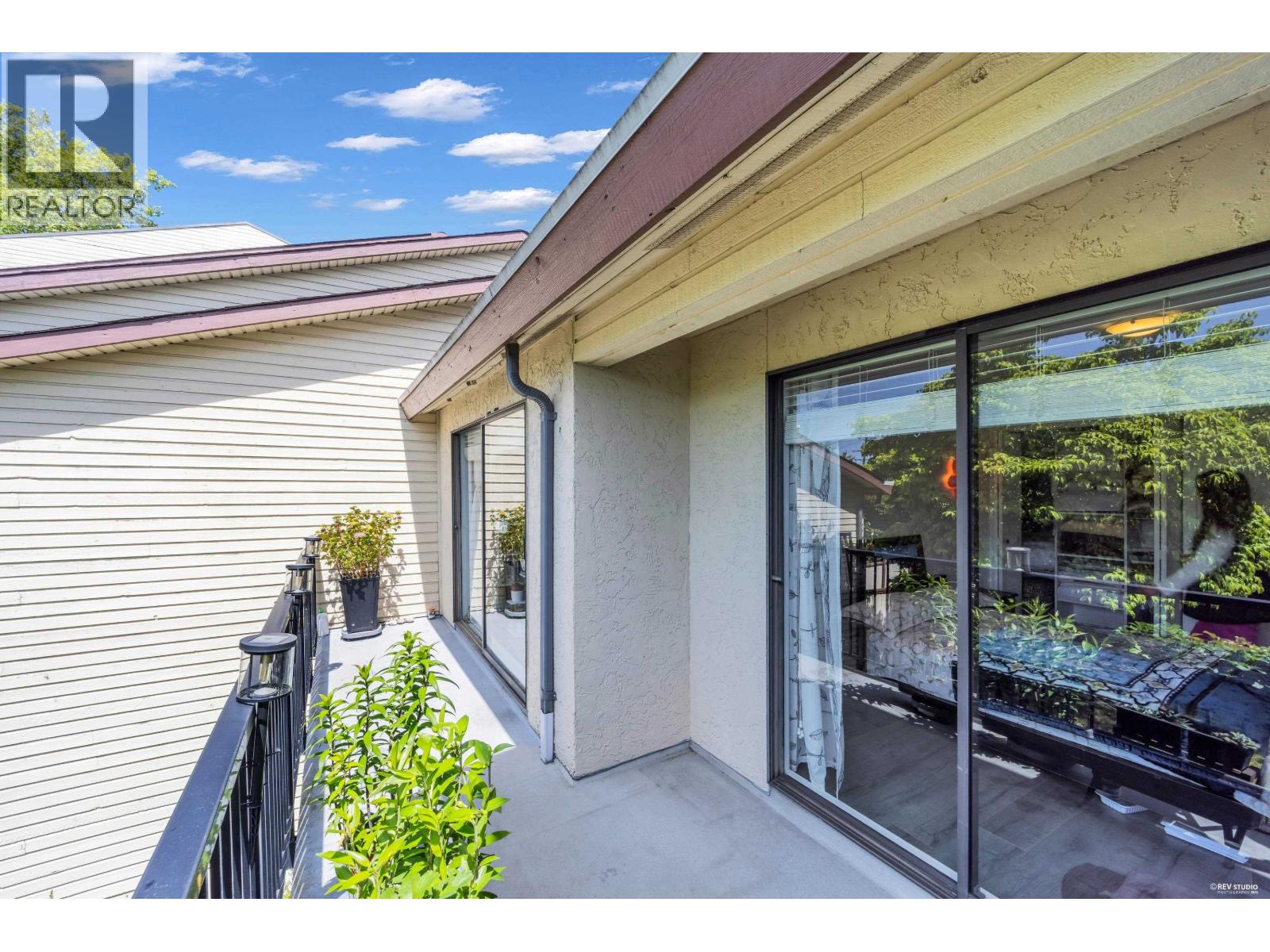 10 7561 HUMPHRIES COURT, Burnaby