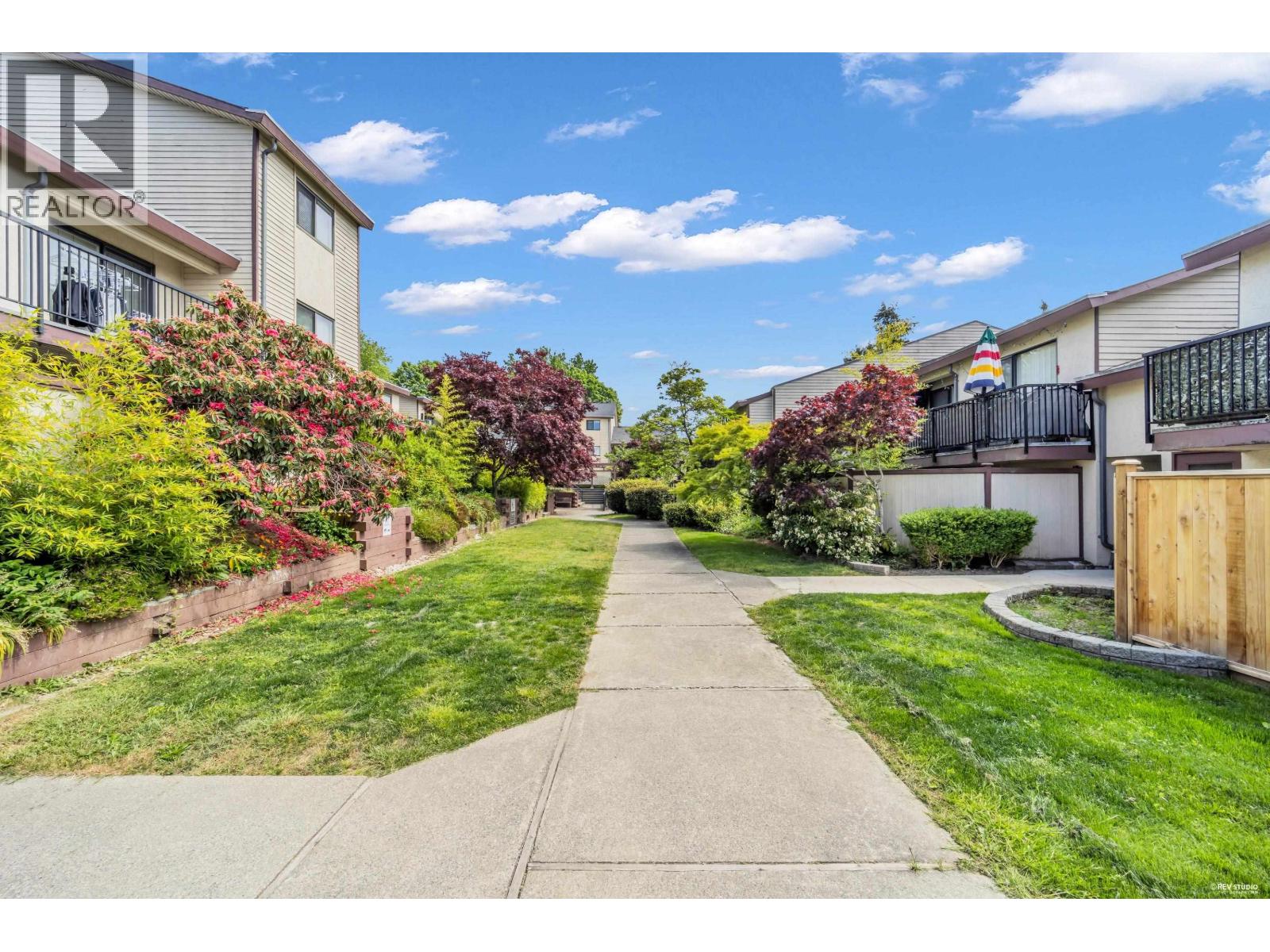 10 7561 HUMPHRIES COURT, Burnaby