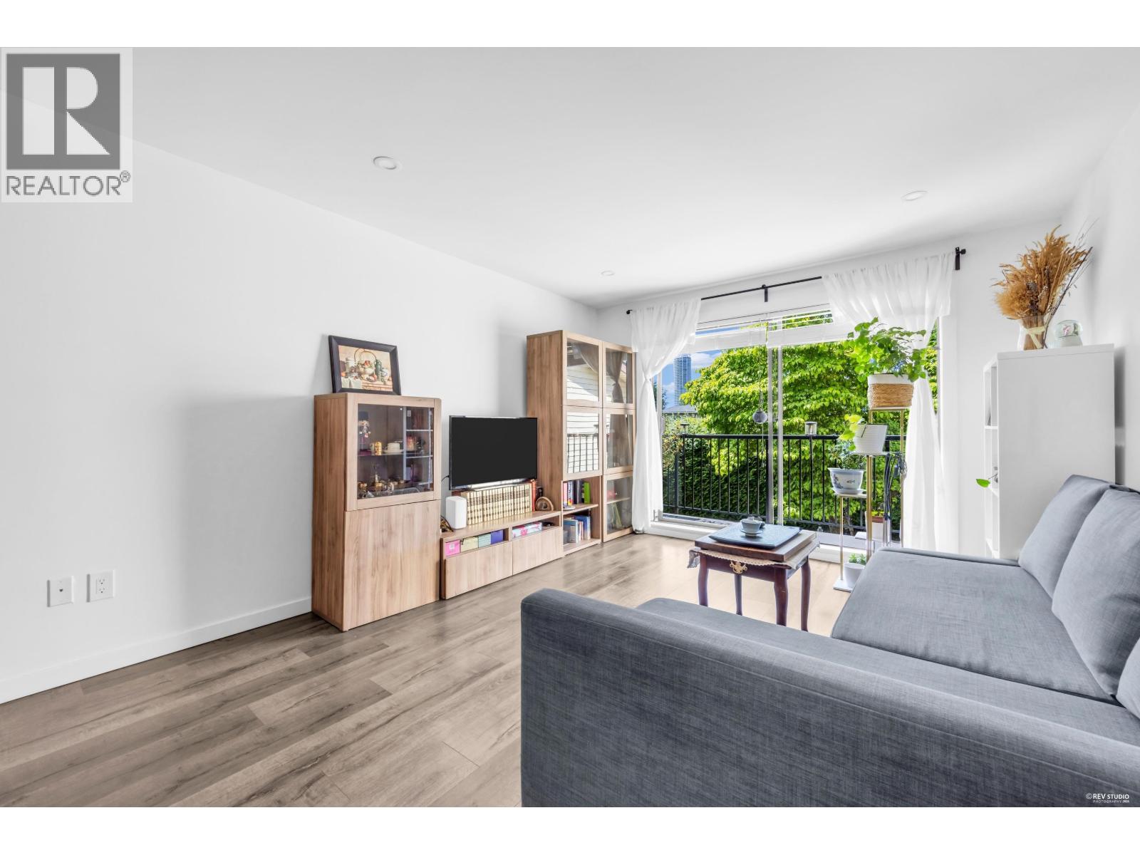10 7561 HUMPHRIES COURT, Burnaby