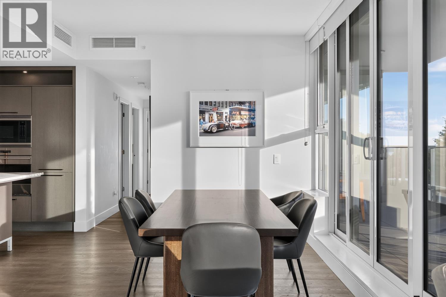 501 2102 W 48TH AVENUE, Vancouver