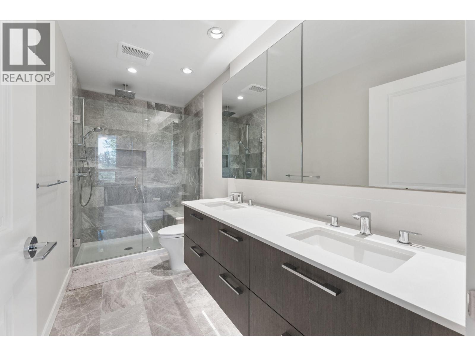 106 5687 GRAY AVENUE, Vancouver
