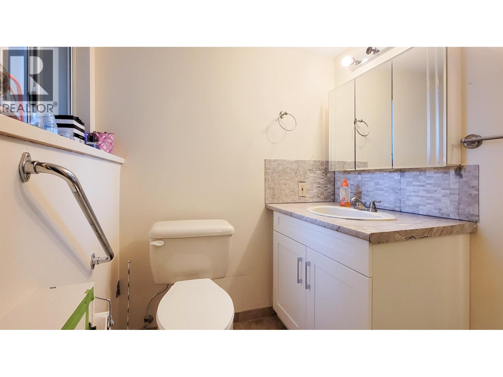 3595 WELLINGTON CRESCENT, North Vancouver